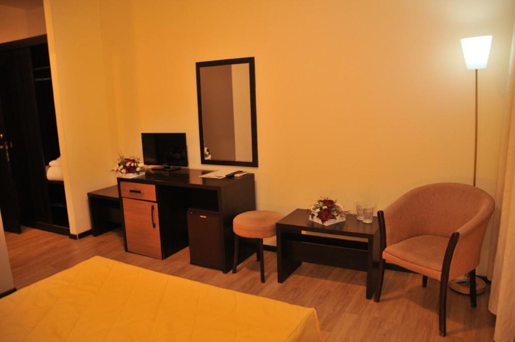 Hotel Nord Ploieşti Dış mekan fotoğraf