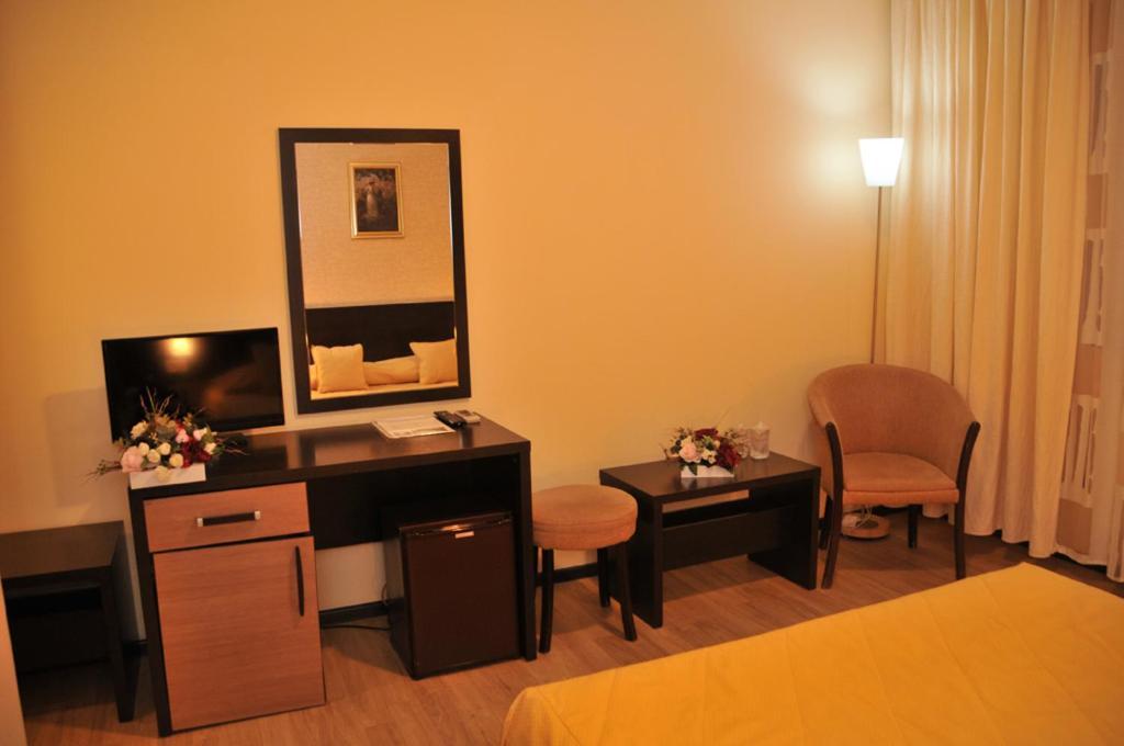 Hotel Nord Ploieşti Dış mekan fotoğraf