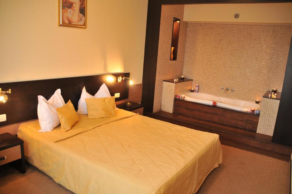 Hotel Nord Ploieşti Dış mekan fotoğraf